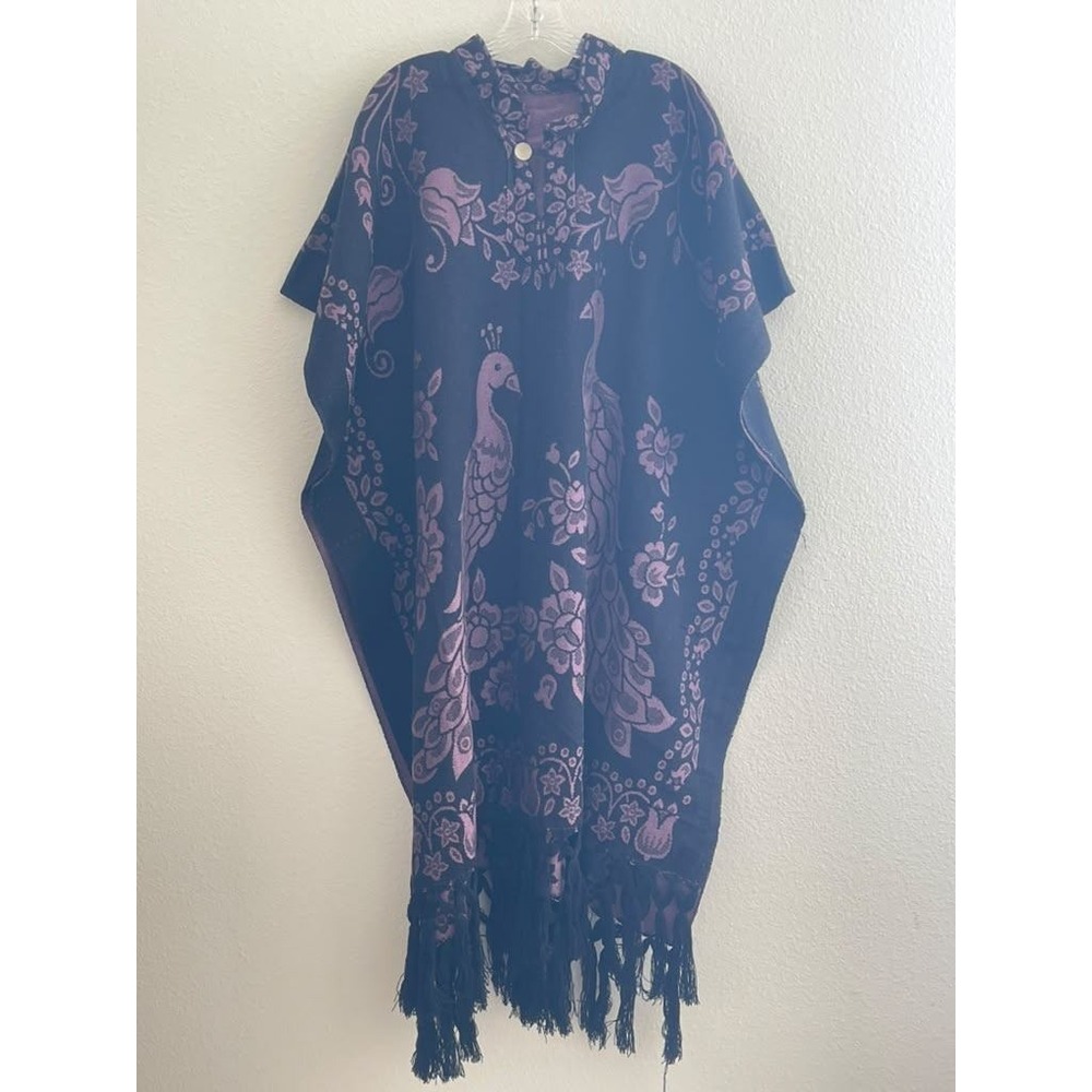 Vintage Style Peacock Floral Jacquard Hooded Poncho Tassel Fringe Black Purple